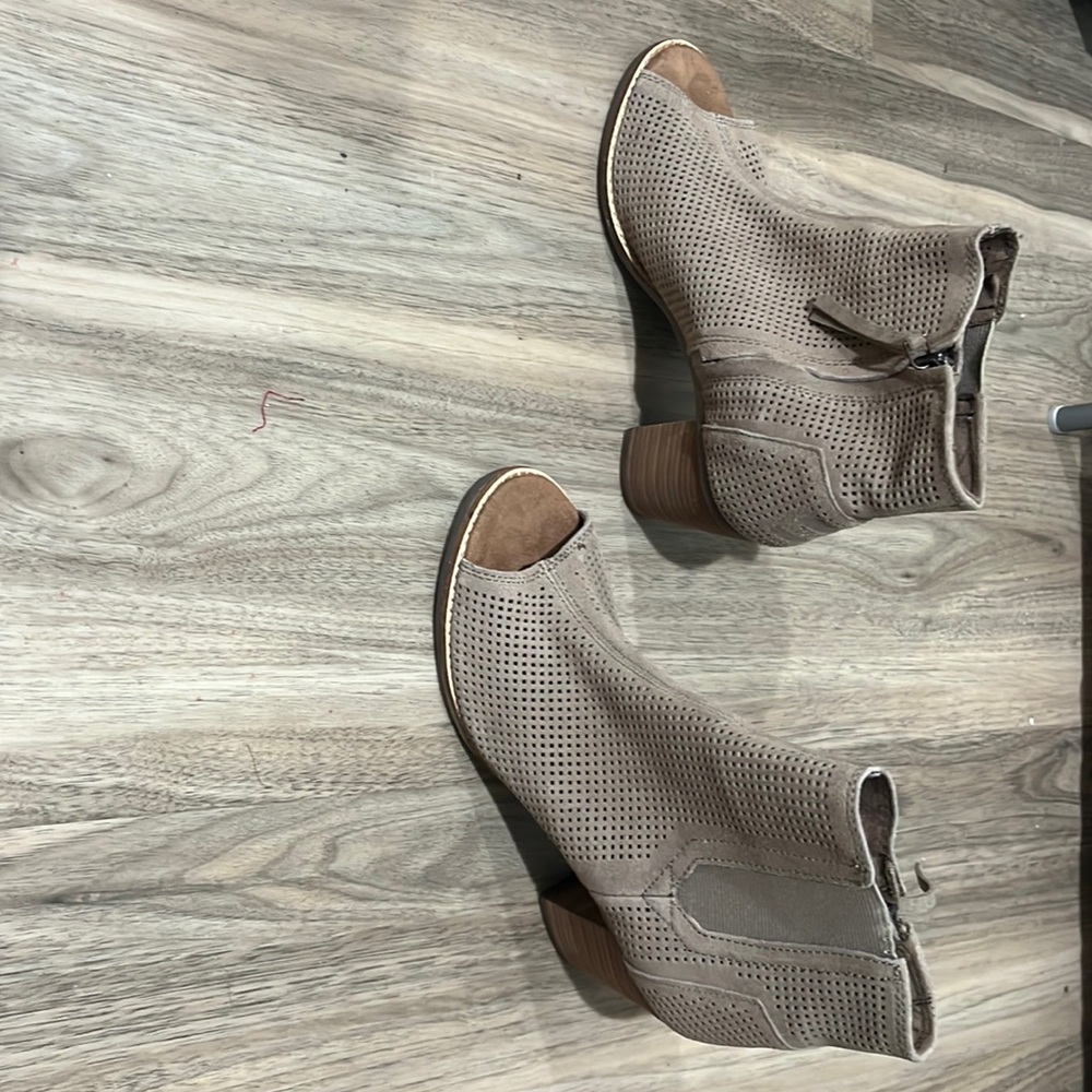Toms platform shoes